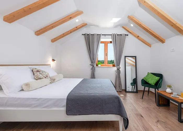 Rougemarin Heritage House With Private Pool